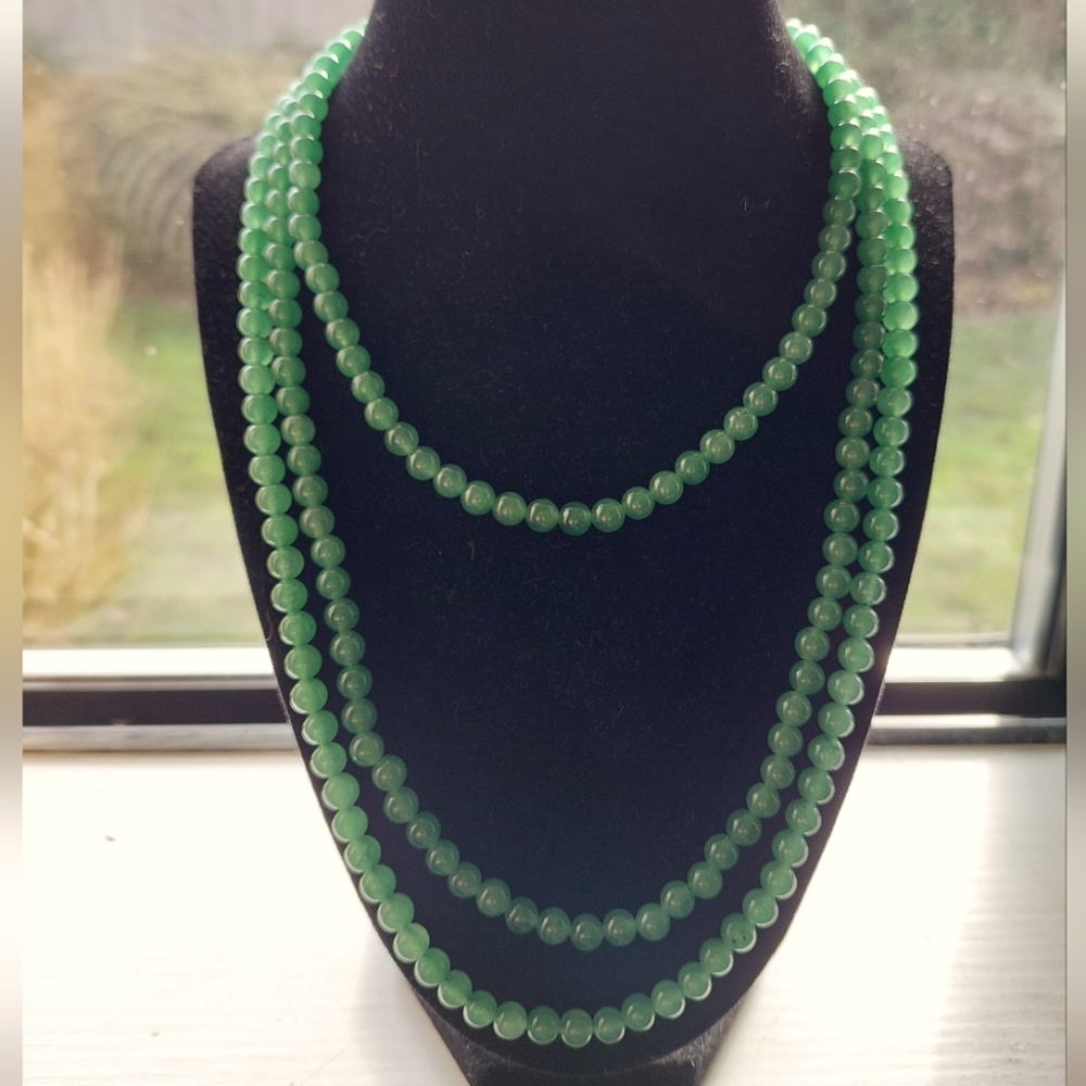 Green Adventurine Beaded Necklace NWOT